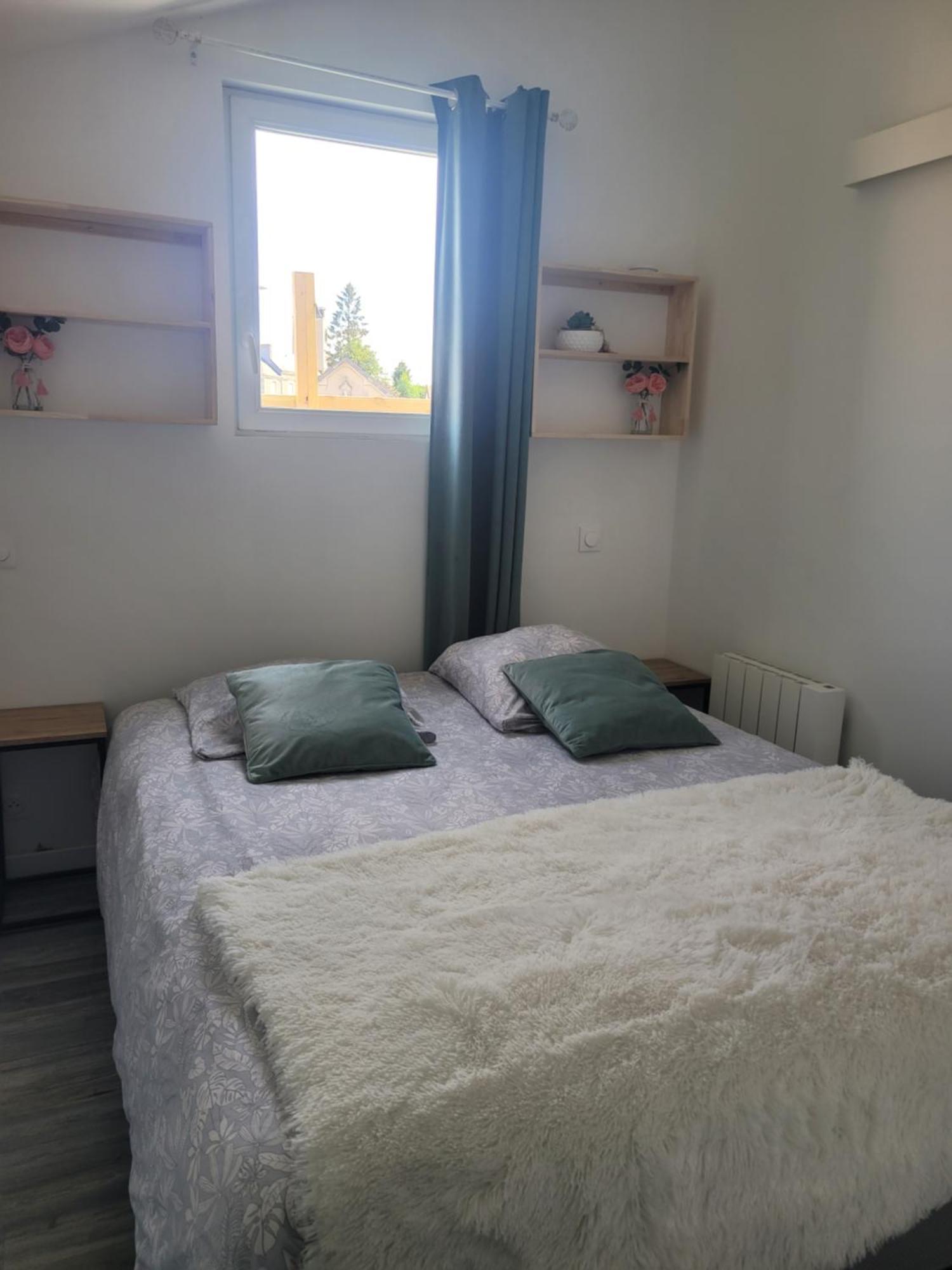Le Studio Saint-Pierre-Montlimart Eksteriør bilde